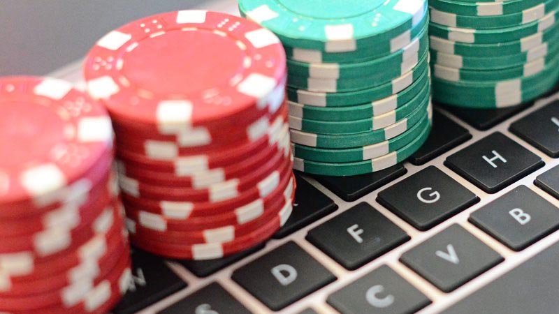 Deposit and Withdraw Funds Safely at Online Casinos